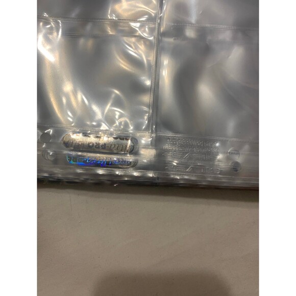 Ultra PRO - 11-Hole Punch 9-Pocket Pages - Picture 3 of 5